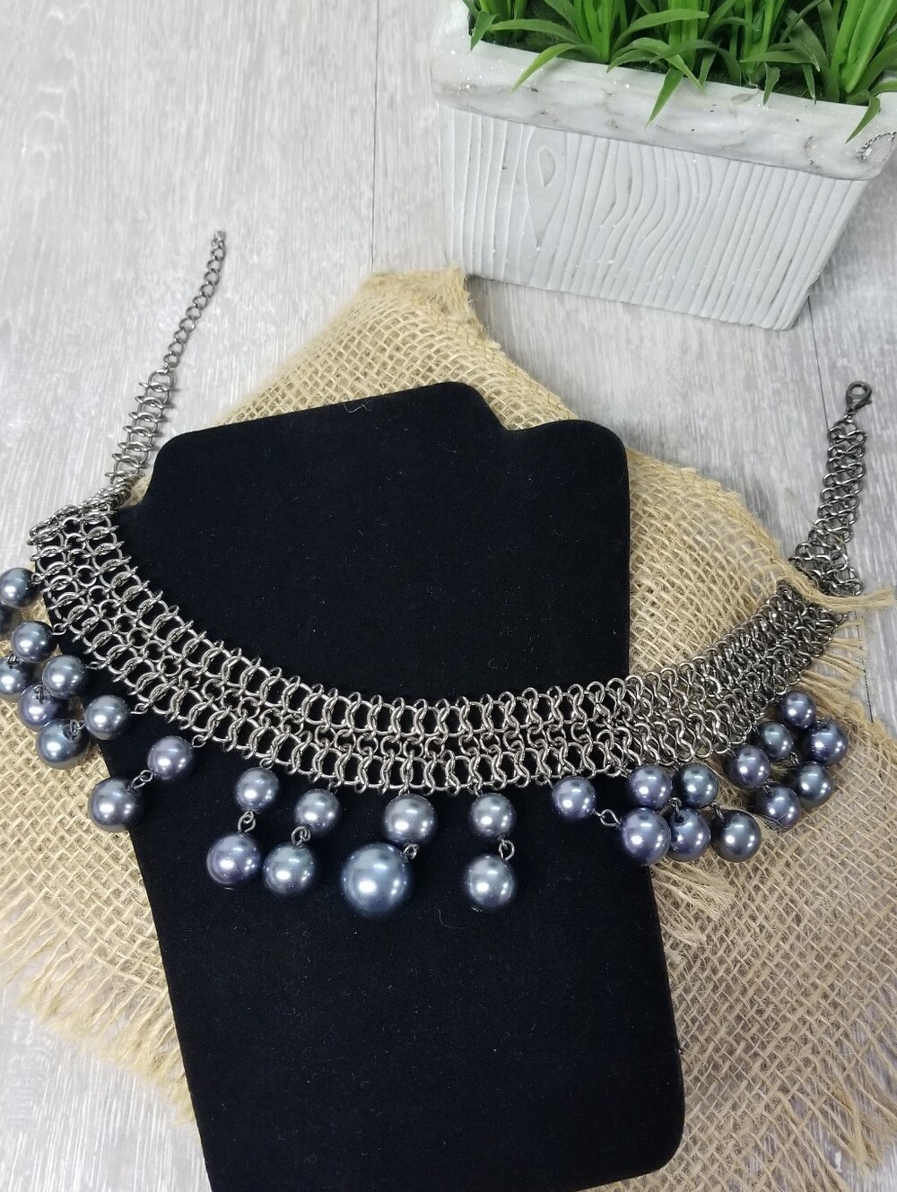 Chainmail Link Statement necklace W/ Grey Faux Pearls - Picture 6 of 8